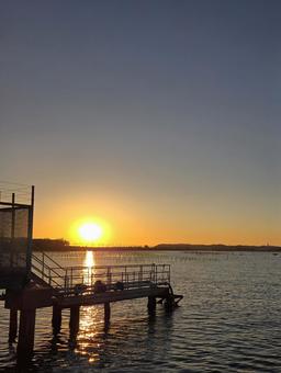 浜名湖の夕日 夕暮れ,空,グラデーションの写真素材