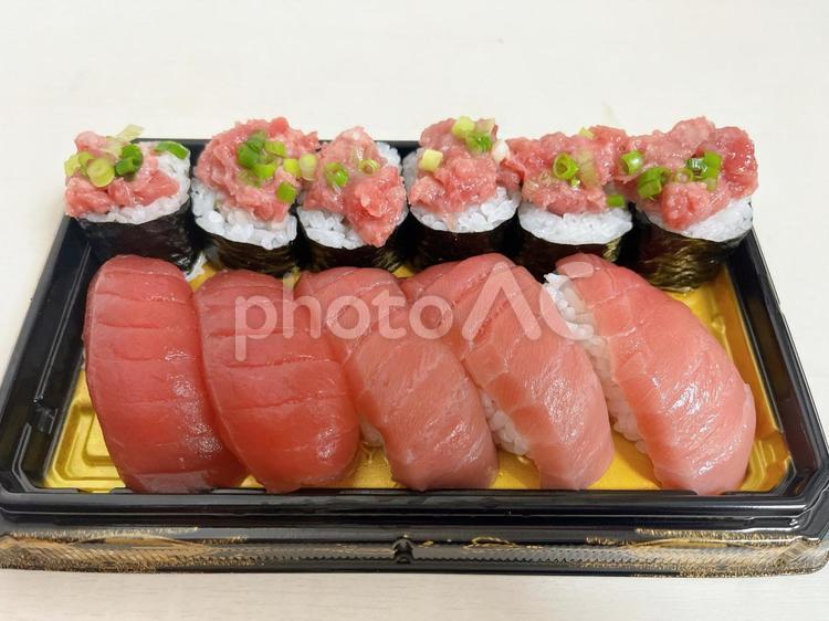 まぐろ　寿司　食べ物 まぐろ,寿司,ネギトロの写真素材