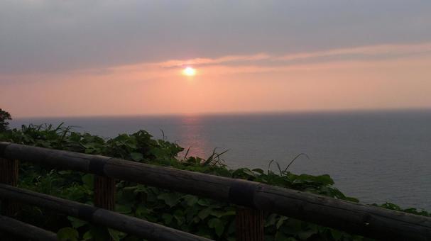日本海の夕日 日本海の夕日の写真