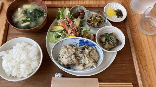 きのこのクリーム煮込みハンバーグランチ② きのこのクリーム煮込みハンバーグランチ② きのこ,クリーム煮込み,ハンバーグの写真素材