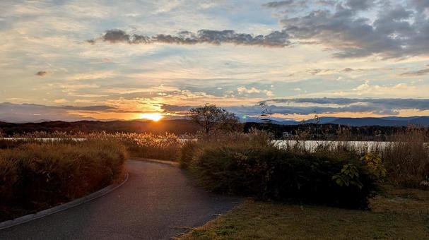 石川県の潟湖木場潟の夜明け 潟湖,湖,木場潟の写真素材