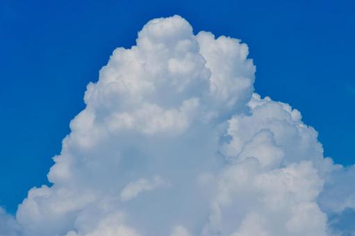 夏の入道雲 夏の入道雲 入道雲,積乱雲,夏の写真素材
