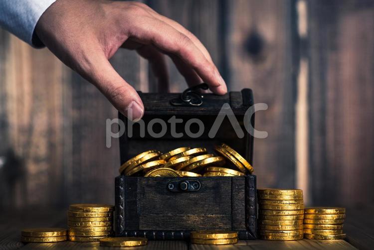 宝箱と金貨 お金,お金儲け,お金持ちの写真素材