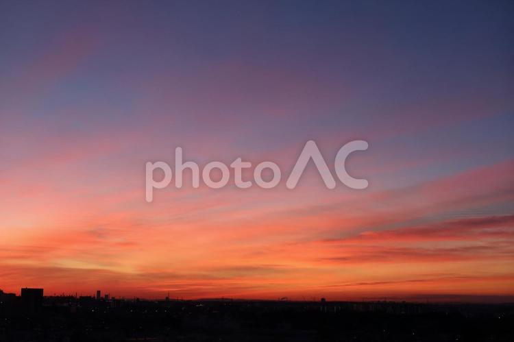 朝焼け　日の出　dawn  朝焼け,夜明け,朝焼け雲の写真素材