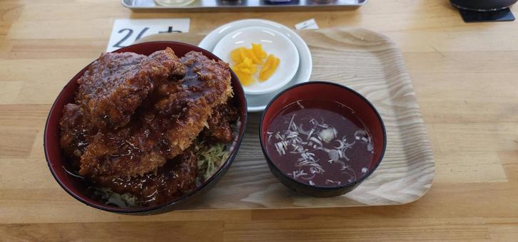 会津名物　ソースカツ丼 会津名物,ソースカツ丼,食べ物の写真素材