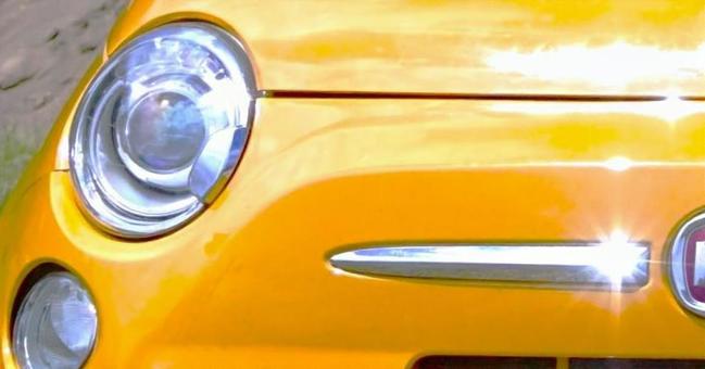 イタ車に日光のリフレクション イタ車に日光のリフレクション 車,外車,反射の写真素材