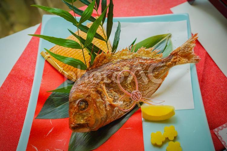 彩り豊かな和食の盛り合わせ 和食,料理,梅干しの写真素材