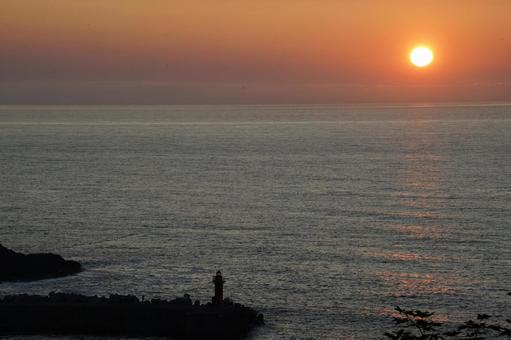 Shiretoko Peninsula Sunset over the Sea of Okhotsk 2, JPG