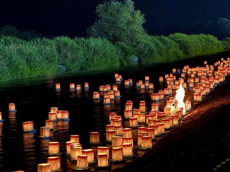 永平寺町大灯籠流しの一幕 玉ボケ,灯籠,灯ろうの写真素材