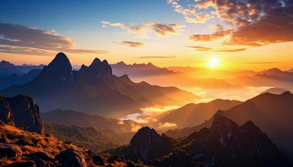 絶景 山脈 雲 夕陽 絶景 山脈 雲 夕陽の写真