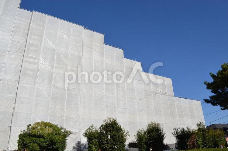 マンション壁面修繕のための養生シート 養生シート,マンション,改装の写真素材
