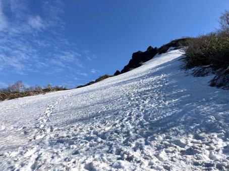 Climbing the snow-covered Mount Bandai 11, JPG Climbing the snow-covered Mount Bandai 11, JPG