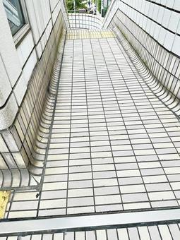 床面 歩道 床面 歩道の写真