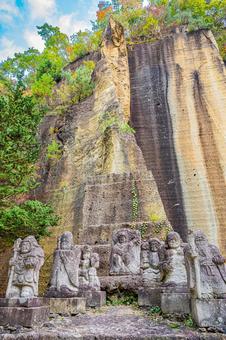 山形県　瓜割石庭公園（石切場）の風景 瓜割石庭公園,瓜割石庭公園（石切場）,石切場の写真素材