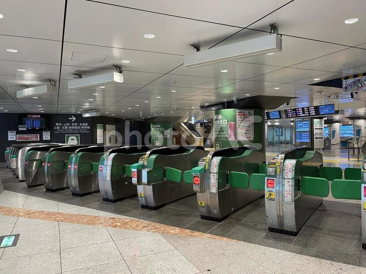 東京駅2025：東北新幹線の自動改札入口 東京,駅,東北の写真素材