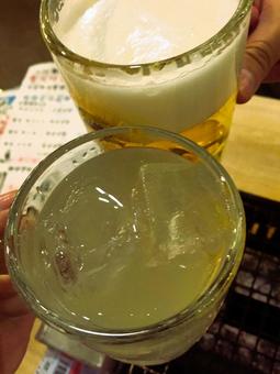 乾杯 乾杯 パーティー,宴会,ビールの写真素材