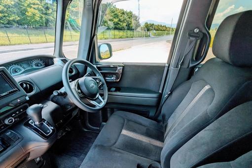 軽スーパーハイトワゴンの運転席 軽スーパーハイトワゴンの運転席 軽自動車,軽スーパーハイトワゴン,イスの写真素材
