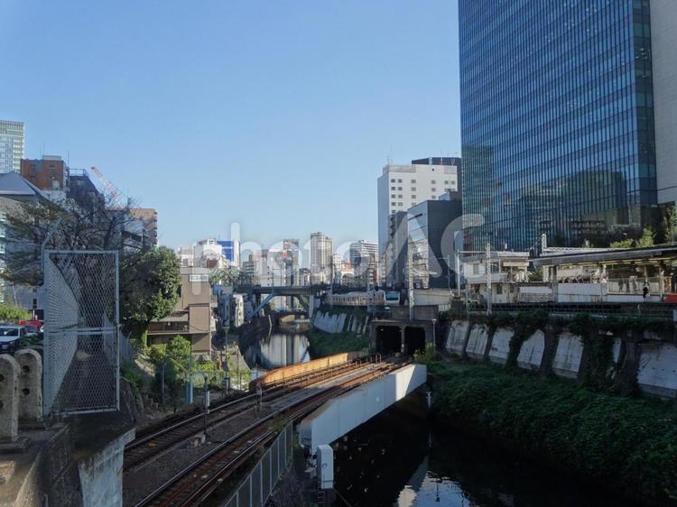 お茶ノ水駅と丸ノ内線線路　神田川 神田川,工事中,お茶ノ水の写真素材