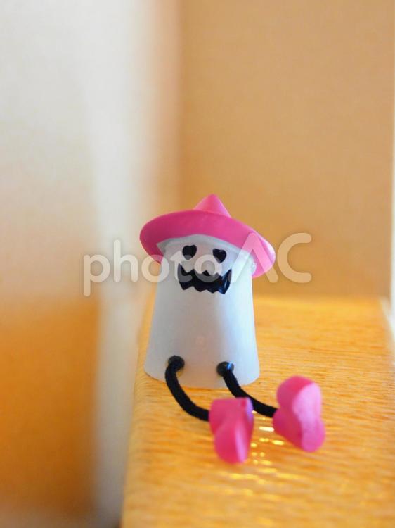ミニチュア雑貨　ハロウィン―おすわり（オバケ） ミニチュア,雑貨,ハロウィンの写真素材