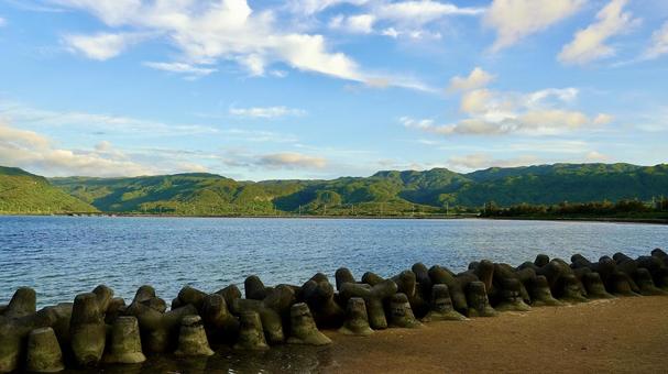 沖縄県八重山諸島西表島にある船浦湾 沖縄県八重山諸島西表島にある船浦湾 船浦湾,干潟,海の写真素材