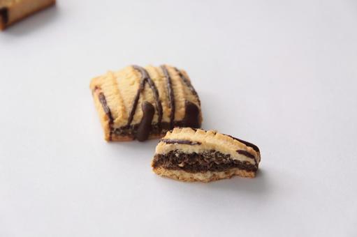 チョコがけクッキー お菓子 チョコがけクッキー,お菓子,チョコレートの写真素材