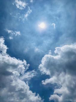 いつかの8月の空 いつかの8月の空の写真