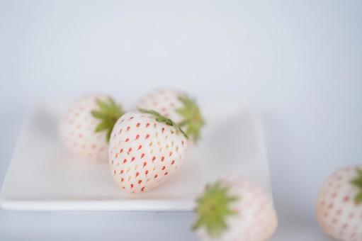 Photo, strawberry, white, pearl white, 