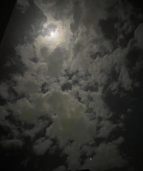 雲と夜空 空,月,十五夜の写真素材