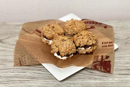 Bean jam sandwich oatmeal cookies, JPG Bean jam sandwich oatmeal cookies, JPG