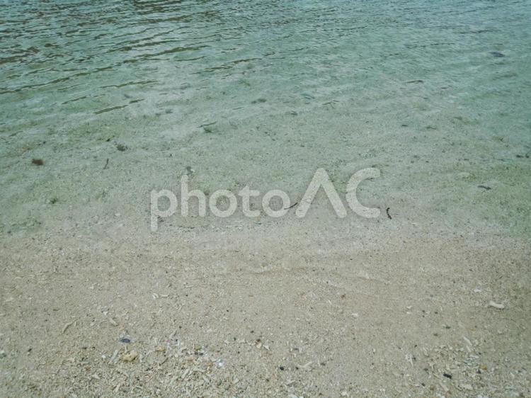 沖縄　古宇利島の水面 沖縄,古宇利島,海の写真素材