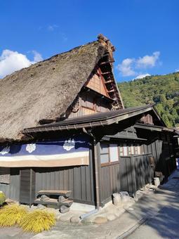 白川郷 合掌造り,茅葺き屋根,白川郷の写真素材
