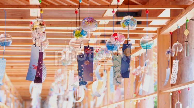 夏を彩る風鈴たち6 風鈴,夏祭り,夏の写真素材