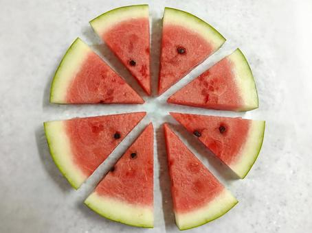Cut watermelon yen, JPG