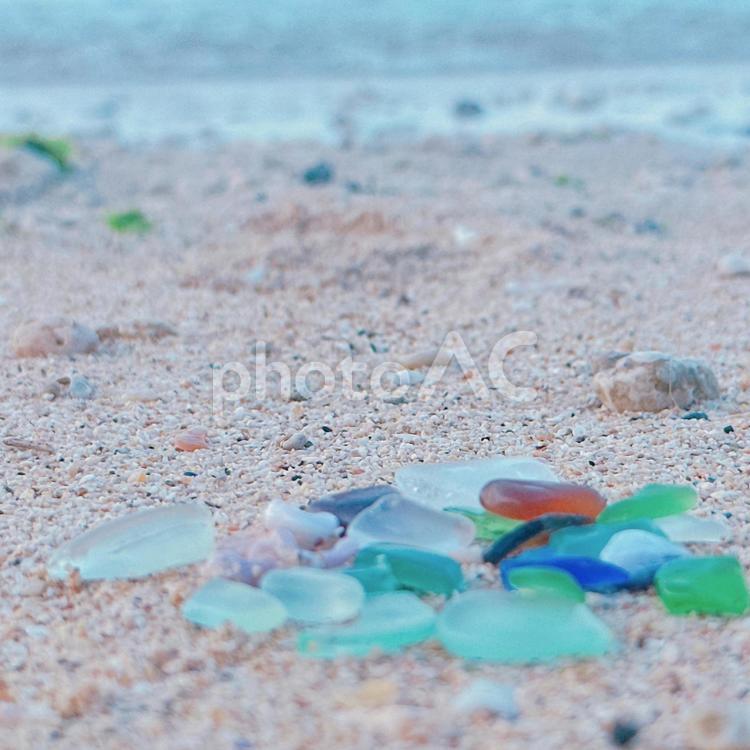 海とシーグラス 海,砂,自然の写真素材