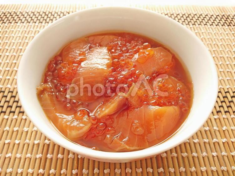 サーモンのいくら和え サーモン,いくら,和えの写真素材