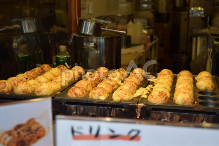 たこ焼きを売る屋台 たこ焼き,屋台,出店の写真素材