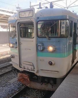 Photo, shinano train, third sector, shinano railway line, 