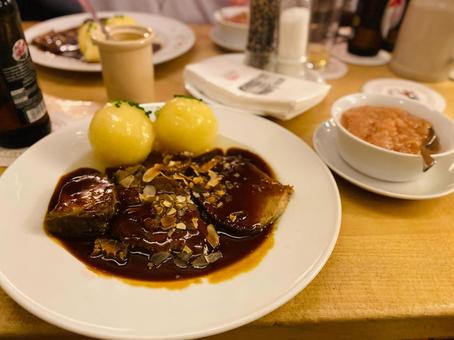 ドイツ料理 ザウアーブラーテン ドイツ料理 ザウアーブラーテン ザウアーブラーテン,ザワーブラーテン,ドイツ料理の写真素材