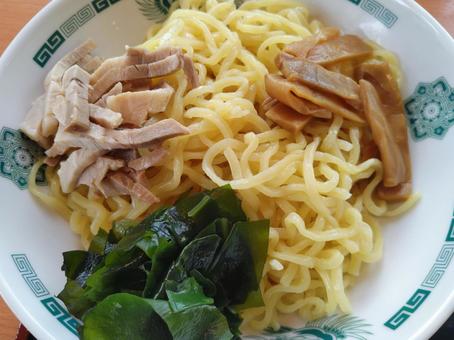 ピリ辛とんこつつけ麺 ピリ辛とんこつつけ麺 つけ麺,ラーメン,ピリ辛とんこつつけ麺の写真素材