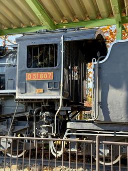 福井少年運動公園の展示の機関車 デコイチ,石炭,スチームの写真素材