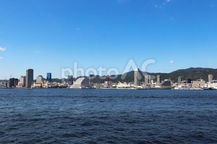 海上から眺める神戸港 神戸,港,海の写真素材
