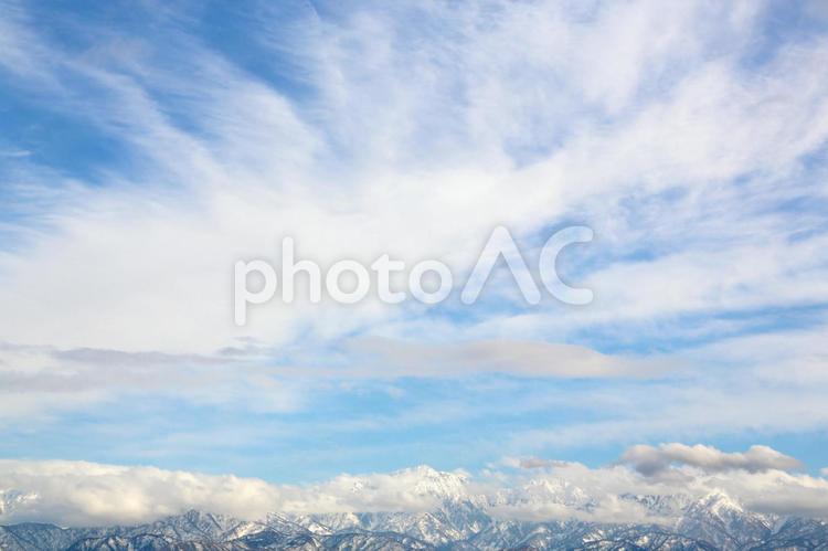 冬の青空と北アルプス 山,空,冬の写真素材
