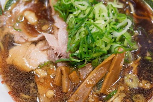 伍福軒の背脂黒醤油ラーメン 伍福軒の背脂黒醤油ラーメン 伍福軒,背脂黒醤油ラーメン,こってりの写真素材