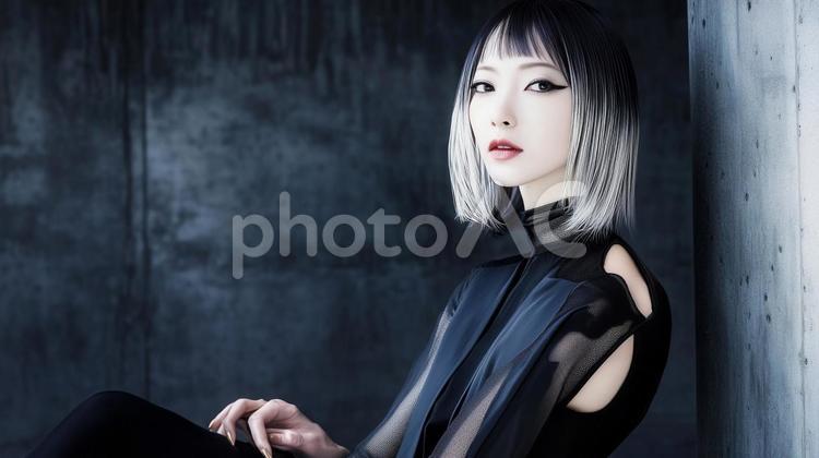 黒いドレスを着たボブヘアーの魅惑的な女性 黒いドレス,モノトーン,モデル風の写真素材
