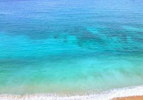 沖縄名護の海の写真
