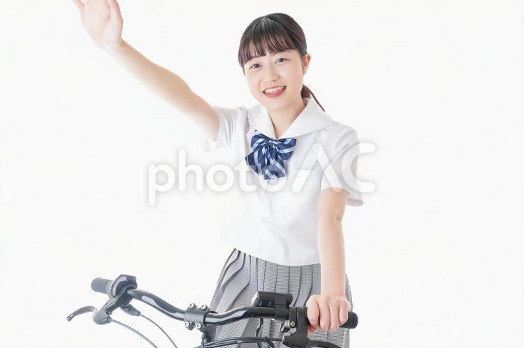 自転車通学をする制服姿の学生 中学生,罰則,交通ルールの写真素材