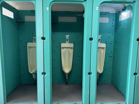 仮設トイレ 仮設トイレ,仮設,トイレの写真素材