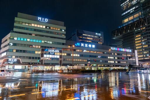 大阪市 夜の天王寺駅 天王寺,天王寺駅,大阪の写真素材