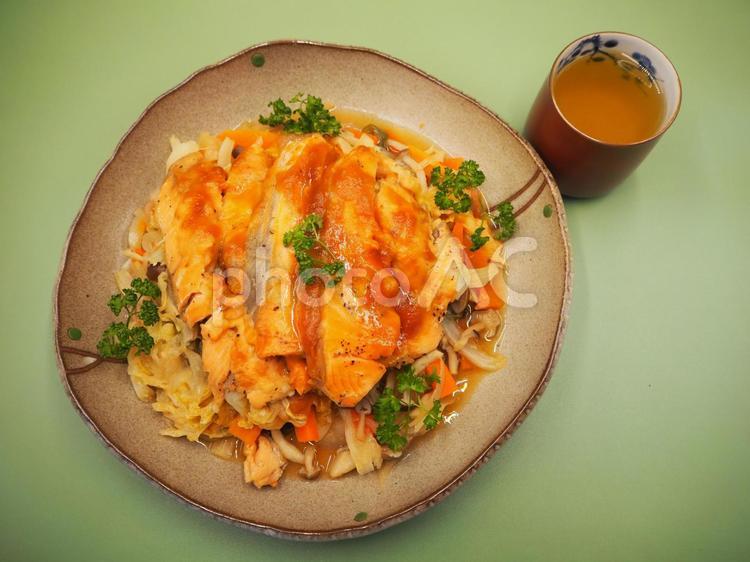 鮭のちゃんちゃん焼き＆日本茶・家庭料理 鮭のちゃんちゃん焼き,北海道,郷土料理の写真素材