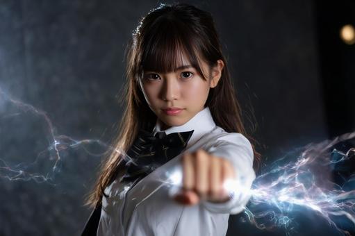 制服の奥に秘めた異能 制服の奥に秘めた異能の写真